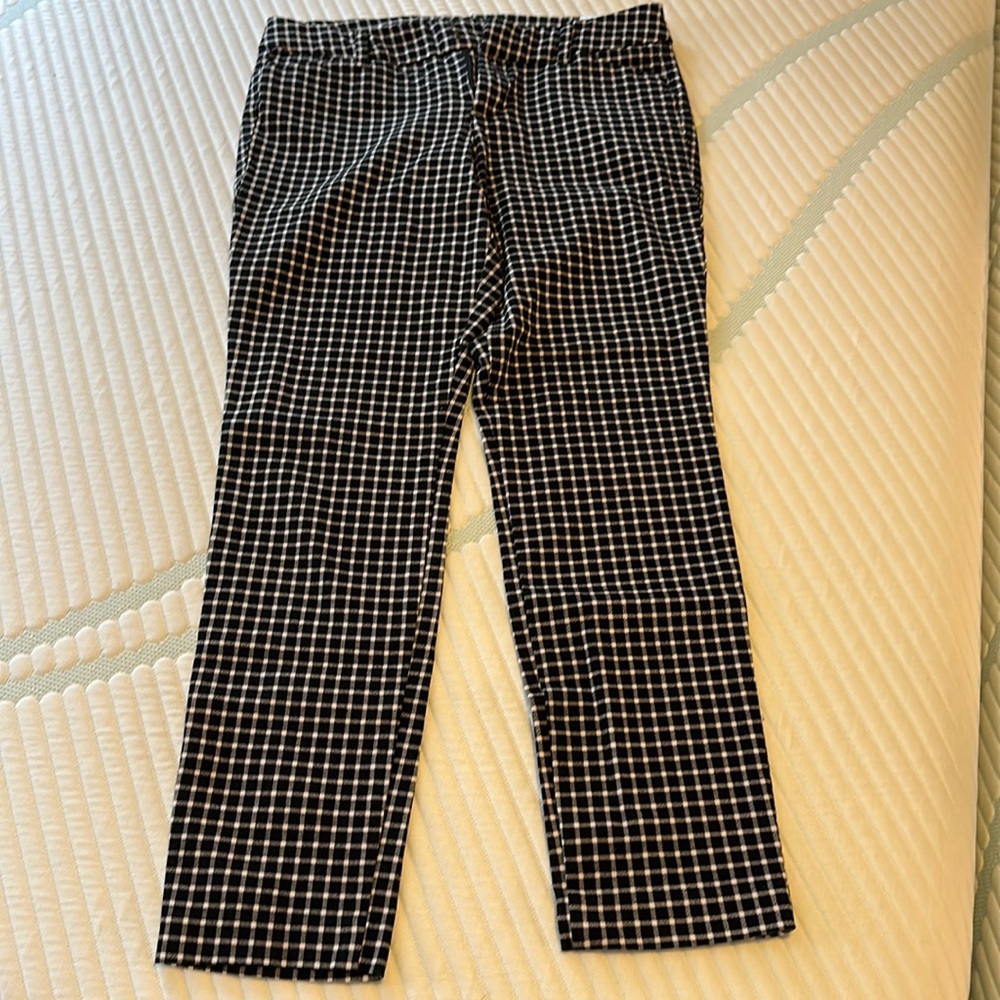 👖 SOLD 👖 Old Navy Woman’s Pixie Ankle Hounds Tooth Size 2 Pant